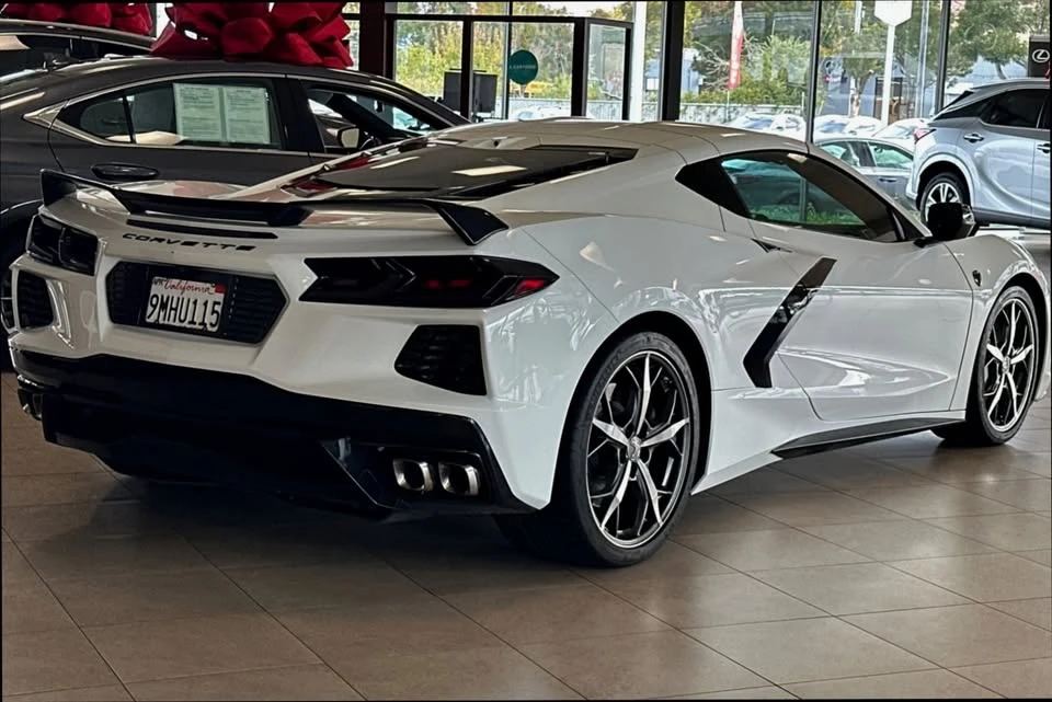 2021 Chevrolet Corvette C8 - Image 3 of 12