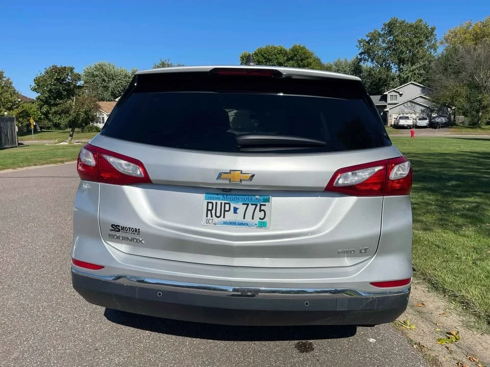 2021 Chevrolet Equinox - Image 4 of 16