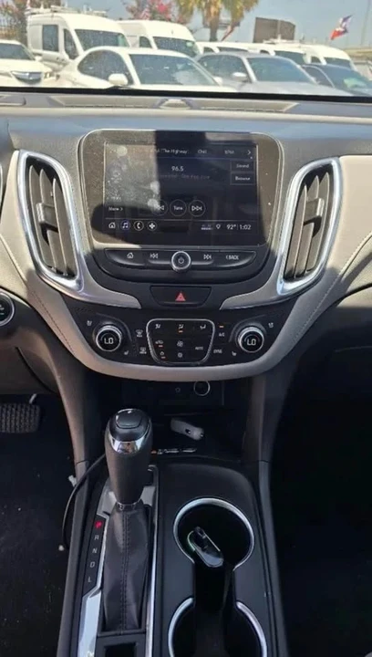 2021 Chevrolet Equinox - Image 4 of 6