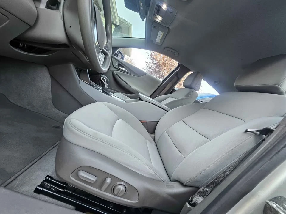 2021 Chevrolet Malibu - Image 7 of 10