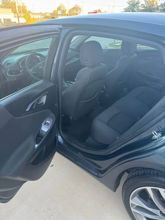2021 Chevrolet Malibu - Image 9 of 9