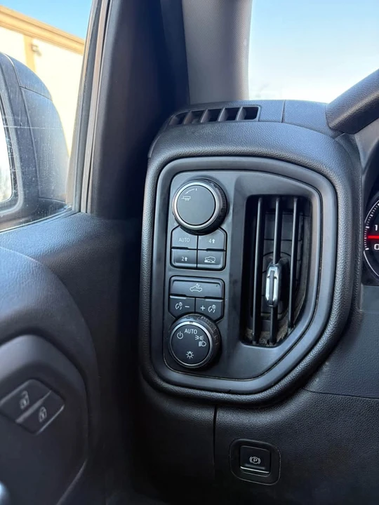 2021 Chevrolet Silverado 4th Gen - Image 11 of 13