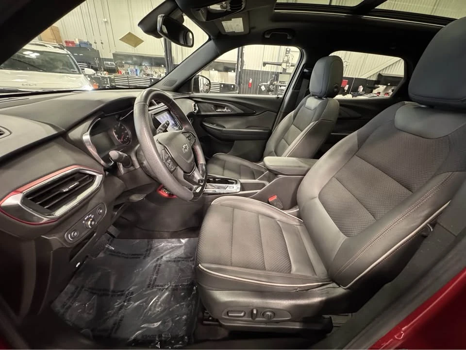 2021 Chevrolet Trailblazer - Image 14 of 17