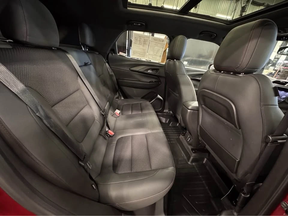 2021 Chevrolet Trailblazer - Image 10 of 17