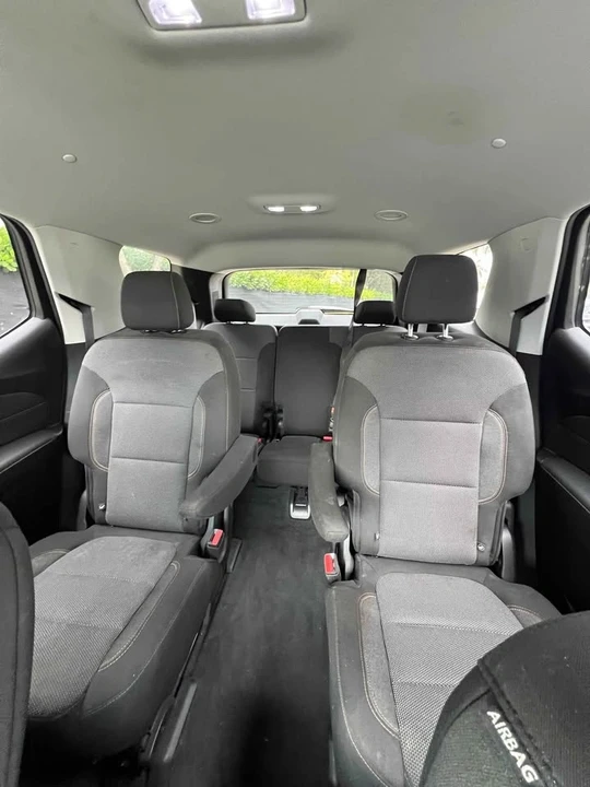 2021 Chevrolet Traverse - Image 6 of 7