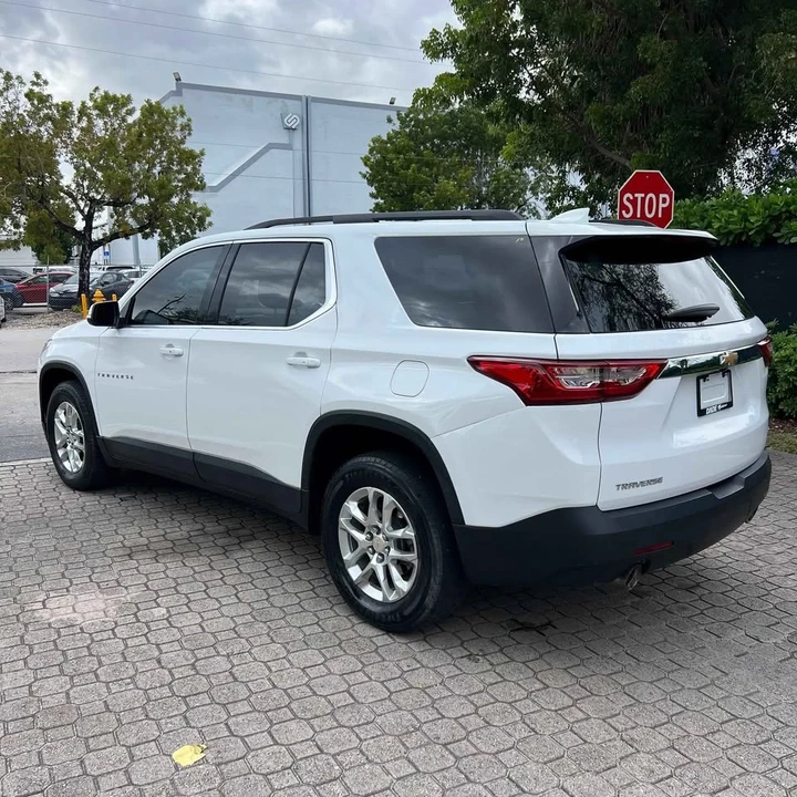2021 Chevrolet Traverse - Image 4 of 7