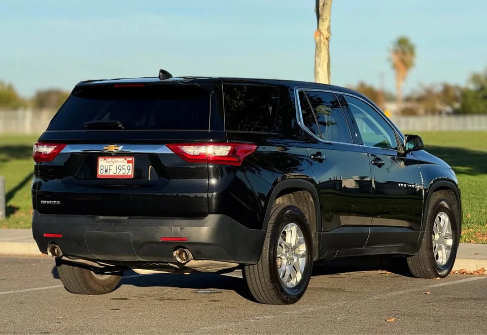 2021 Chevrolet Traverse - Image 8 of 18