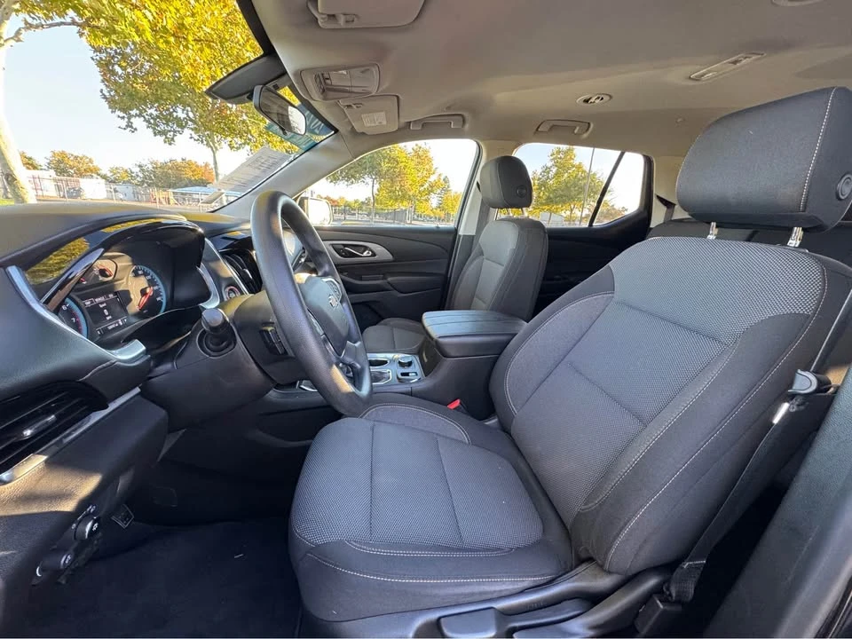 2021 Chevrolet Traverse - Image 10 of 18