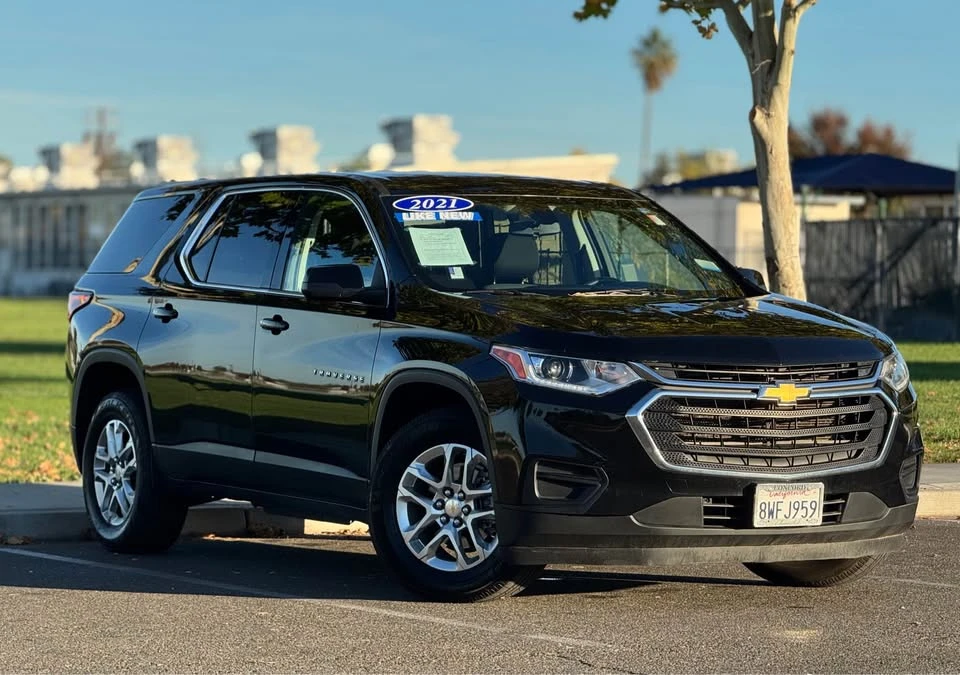 2021 Chevrolet Traverse - Image 2 of 18