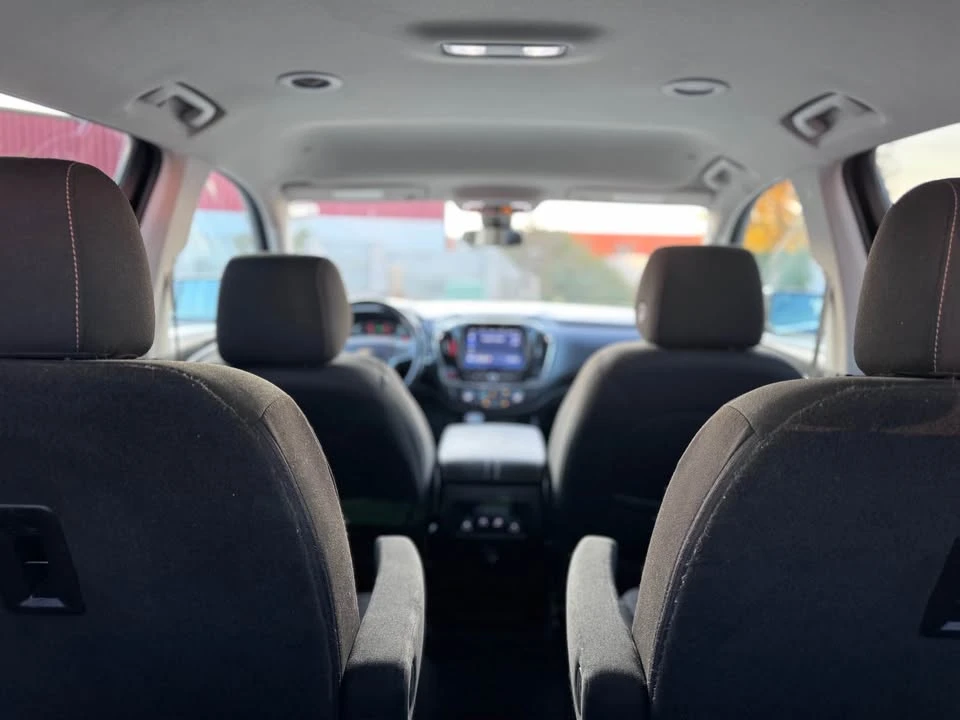 2021 Chevrolet Traverse - Image 10 of 20