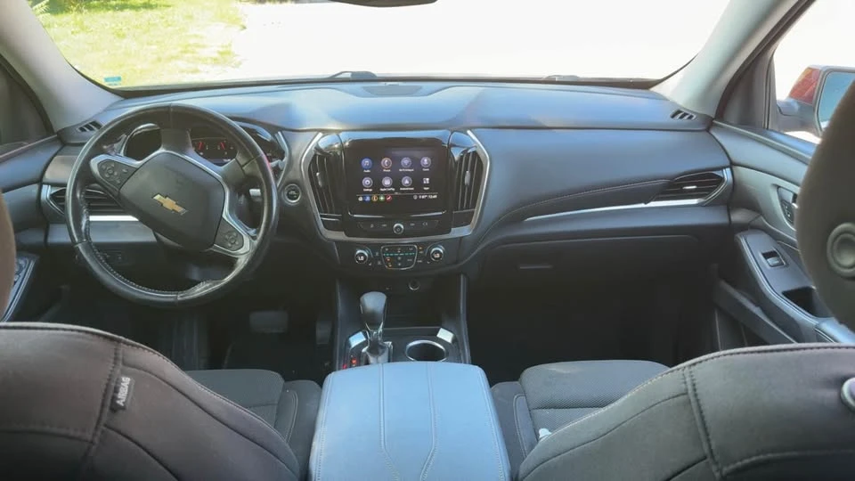2021 Chevrolet Traverse - Image 10 of 13