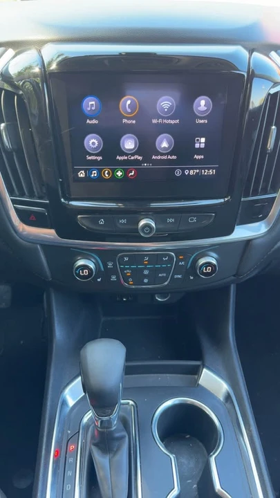 2021 Chevrolet Traverse - Image 11 of 13