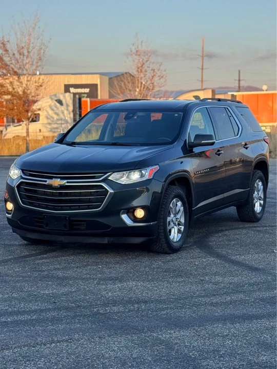 2021 Chevrolet Traverse - Image 2 of 20