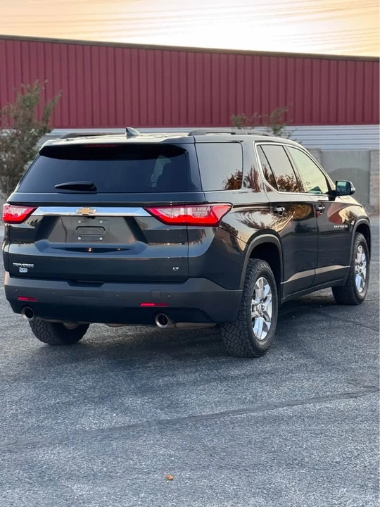 2021 Chevrolet Traverse - Image 7 of 20