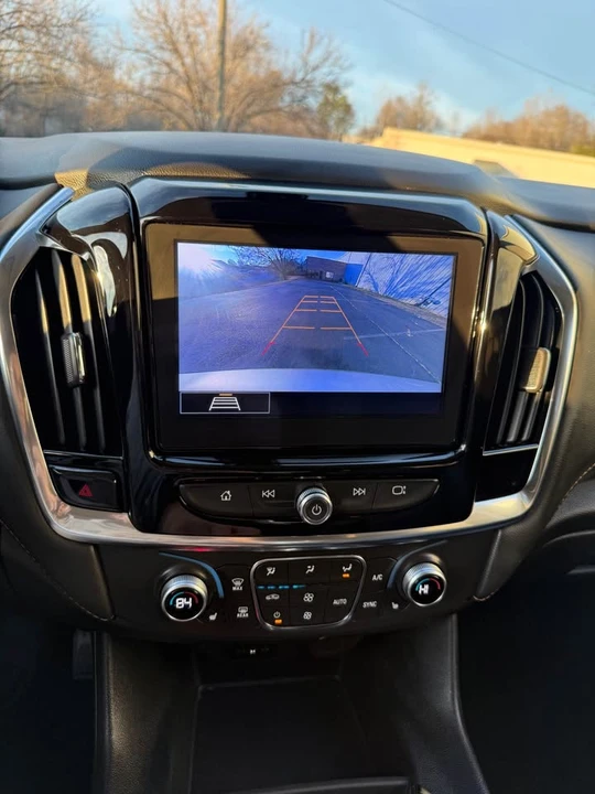 2021 Chevrolet Traverse - Image 17 of 19
