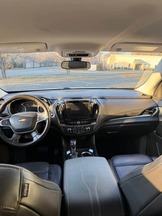 2021 Chevrolet Traverse - Image 16 of 19