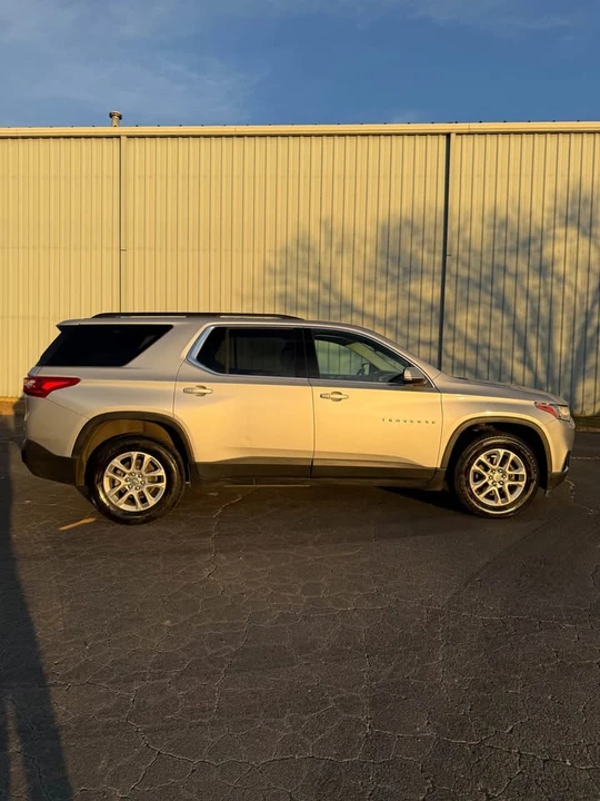 2021 Chevrolet Traverse - Image 7 of 19