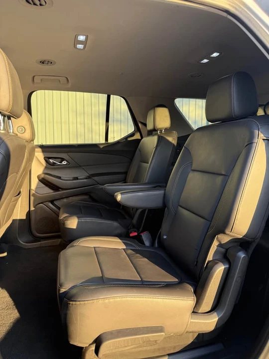 2021 Chevrolet Traverse - Image 11 of 19