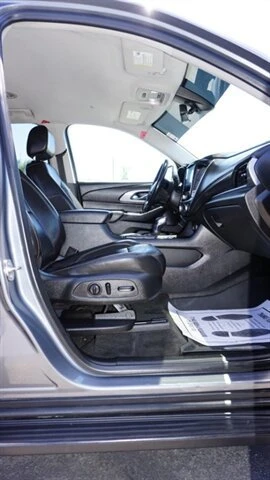 2021 Chevrolet Traverse - Image 16 of 20