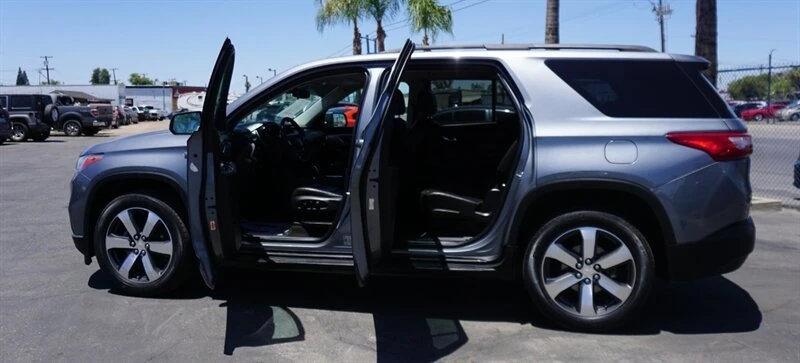 2021 Chevrolet Traverse - Image 5 of 20