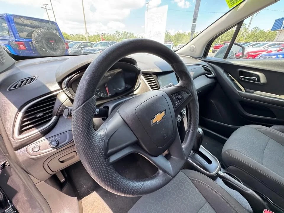 2021 Chevrolet Trax - Image 10 of 18