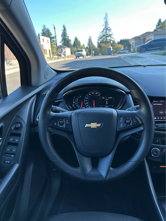 2021 Chevrolet Trax - Image 9 of 17