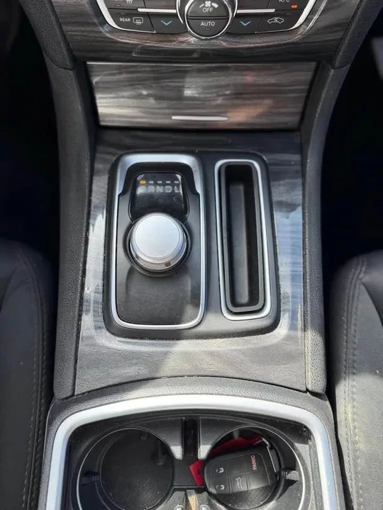 2021 Chrysler 300 (2005-2023) - Image 12 of 14