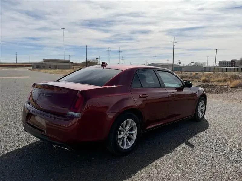 2021 Chrysler 300 (2005-2023) - Image 3 of 14