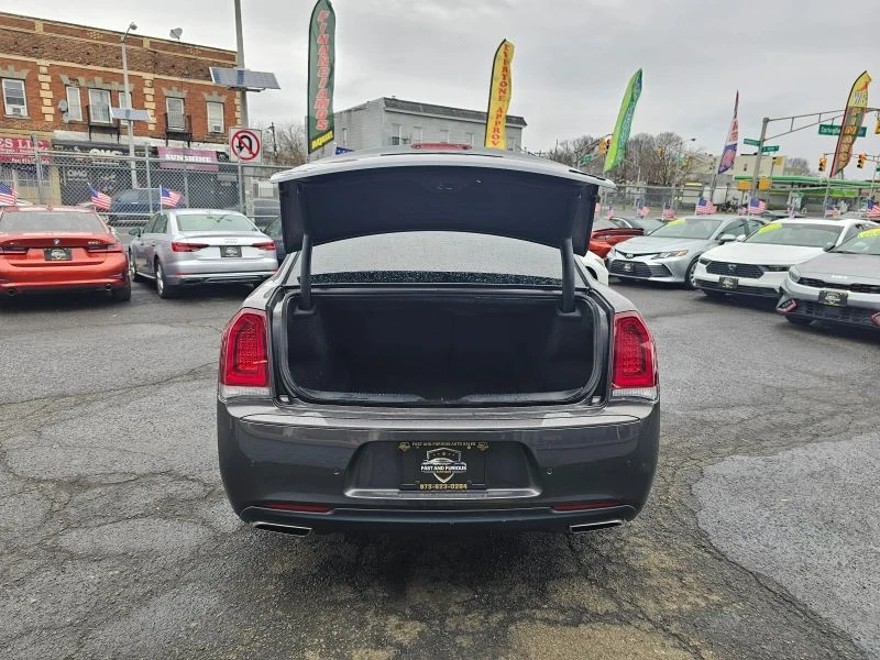2021 Chrysler 300 (2005-2023) - Image 8 of 12