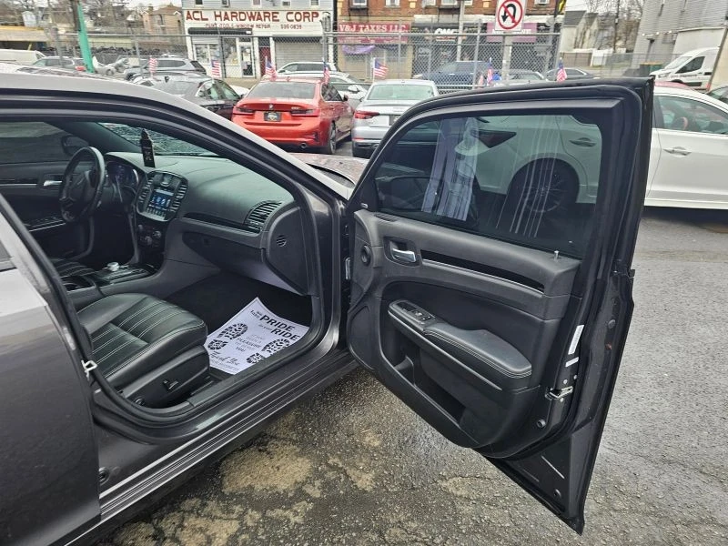 2021 Chrysler 300 (2005-2023) - Image 11 of 12
