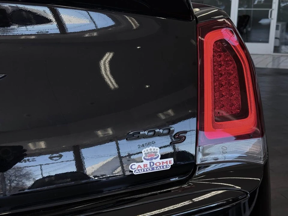 2021 Chrysler 300 (2005-2023) - Image 17 of 21