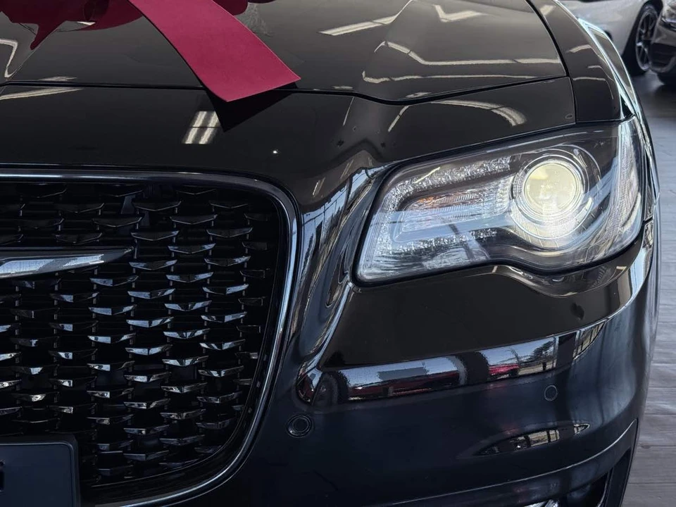 2021 Chrysler 300 (2005-2023) - Image 6 of 21
