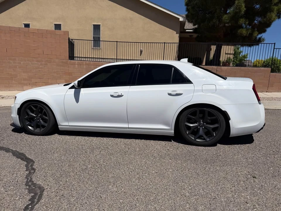 2021 Chrysler 300 (2005-2023) - Image 2 of 14