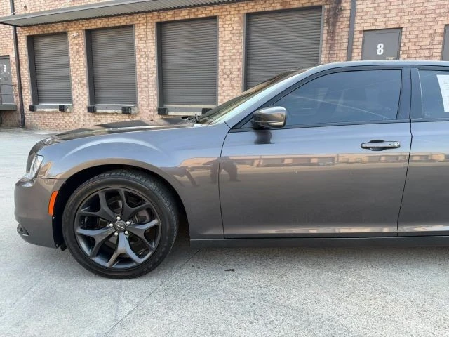 2021 Chrysler 300 (2005-2023) - Image 3 of 21