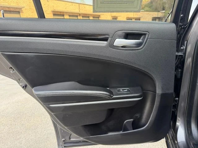 2021 Chrysler 300 (2005-2023) - Image 19 of 21