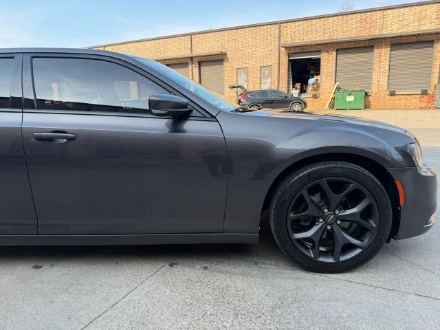 2021 Chrysler 300 (2005-2023) - Image 9 of 21