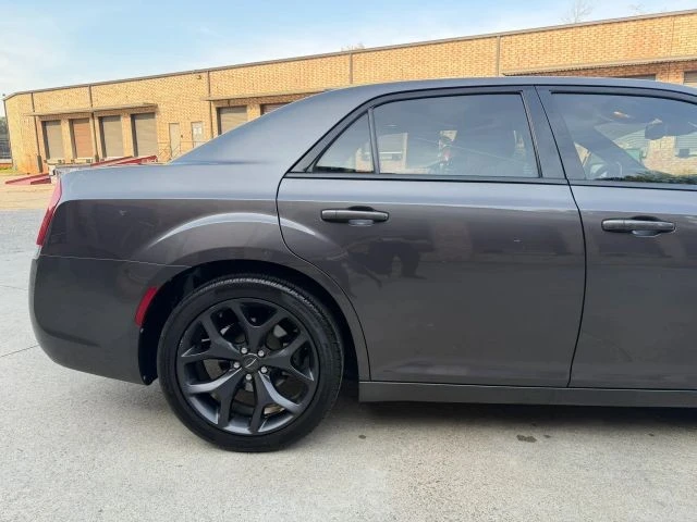 2021 Chrysler 300 (2005-2023) - Image 8 of 21