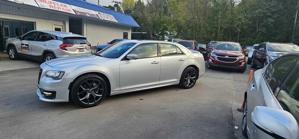 2021 Chrysler 300 (2005-2023) - Image 8 of 14