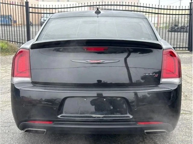2021 Chrysler 300 (2005-2023) - Image 9 of 13