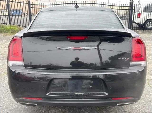 2021 Chrysler 300 (2005-2023) - Image 4 of 13