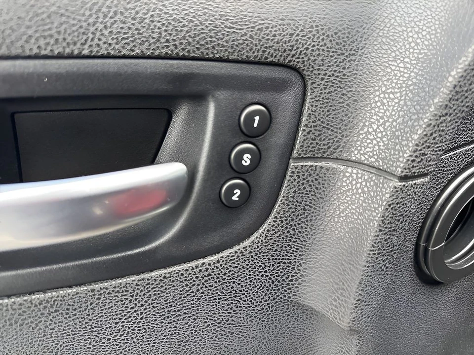 2021 Chrysler 300 (2005-2023) - Image 11 of 12