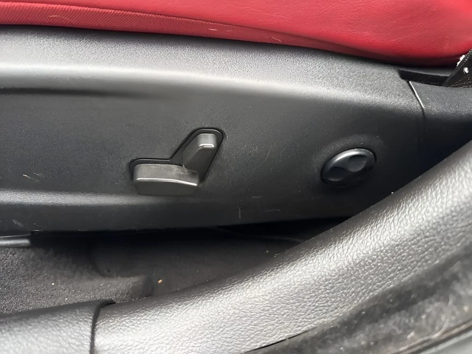2021 Chrysler 300 (2005-2023) - Image 10 of 12