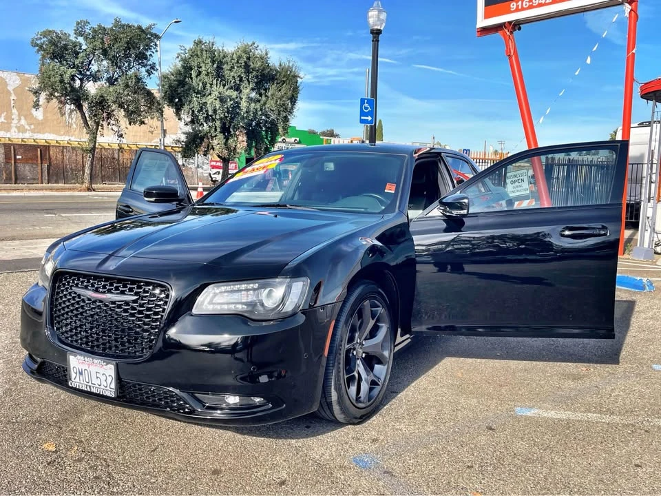 2021 Chrysler 300 (2005-2023) - Image 4 of 11