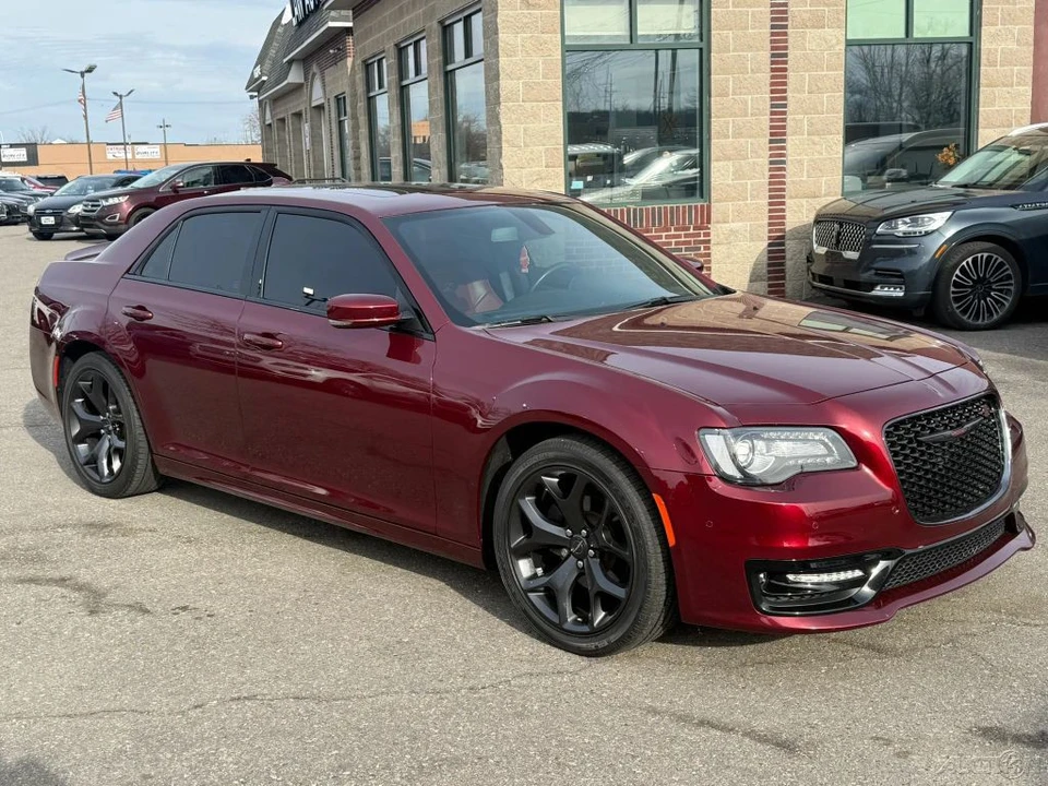2021 Chrysler 300 (2005-2023) - Image 3 of 12