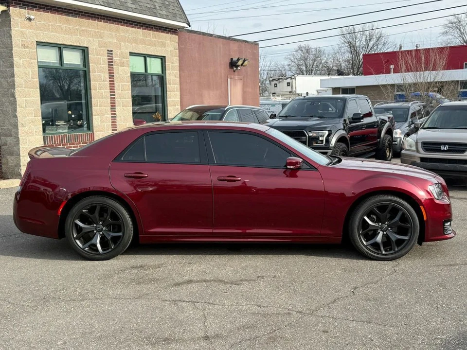 2021 Chrysler 300 (2005-2023) - Image 4 of 12