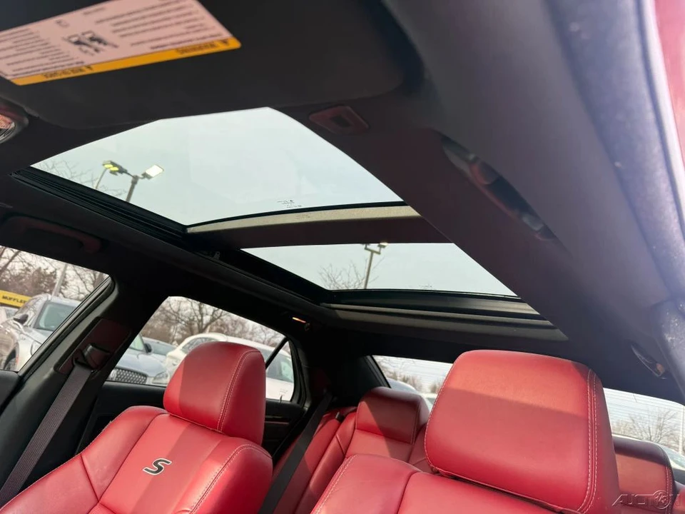 2021 Chrysler 300 (2005-2023) - Image 19 of 21