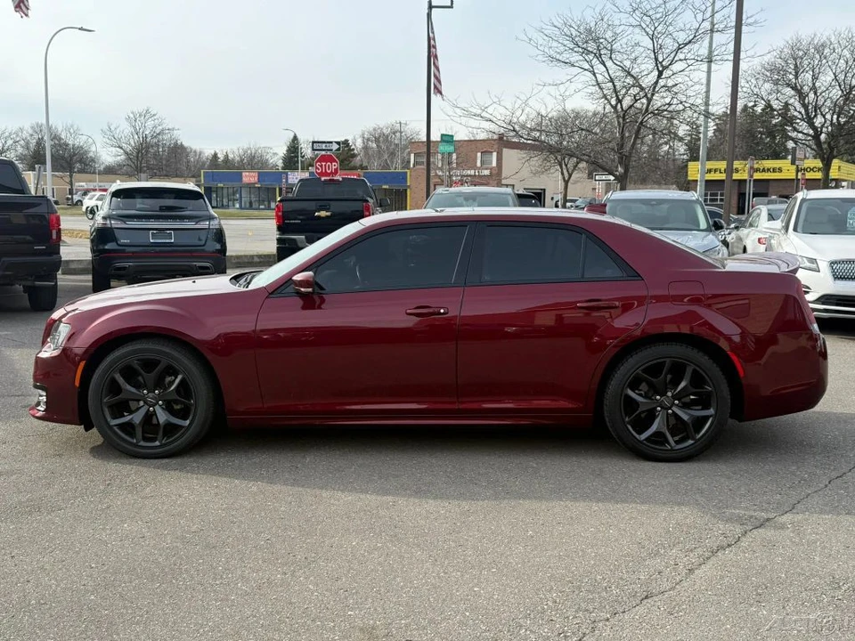 2021 Chrysler 300 (2005-2023) - Image 8 of 12