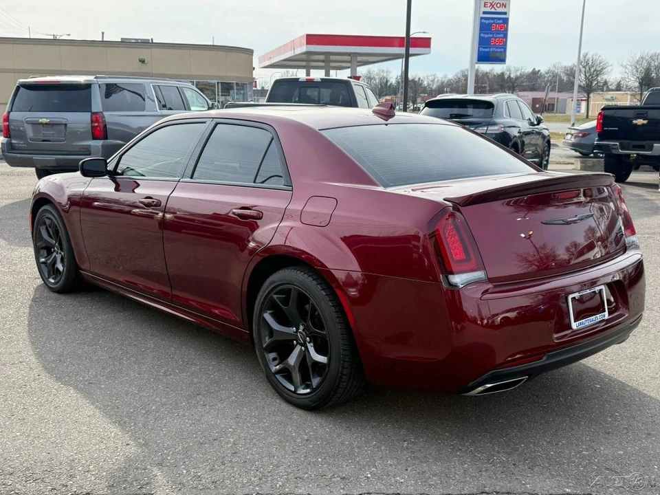 2021 Chrysler 300 (2005-2023) - Image 7 of 12