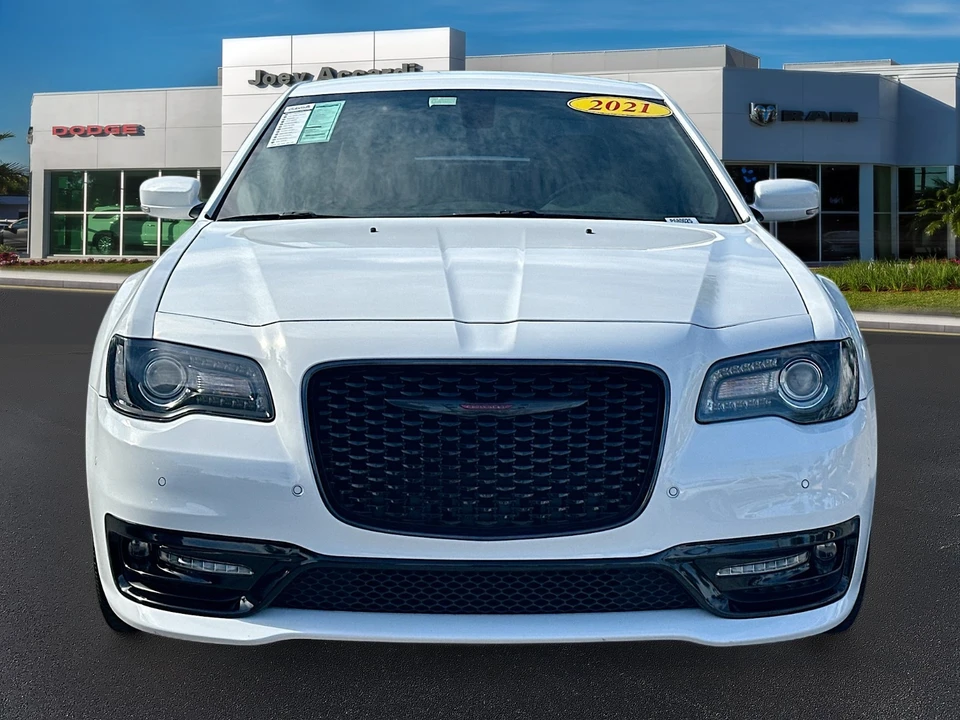 2021 Chrysler 300 (2005-2023) - Image 3 of 21