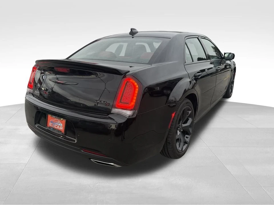 2021 Chrysler 300 (2005-2023) - Image 6 of 12